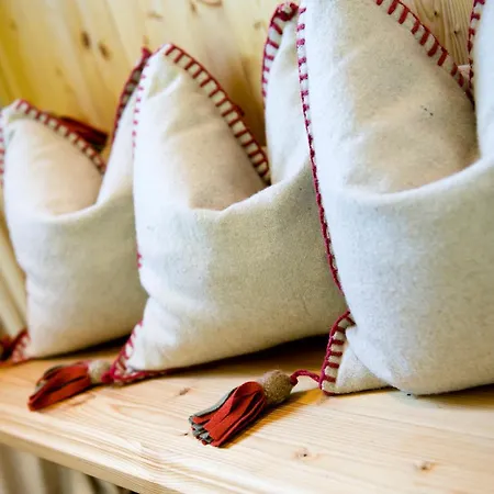 Kasperhof Top 6 - 7 *